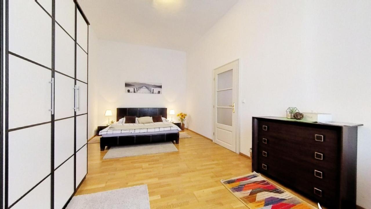 Central Apartmany Biela street Bratysława Zewnętrze zdjęcie