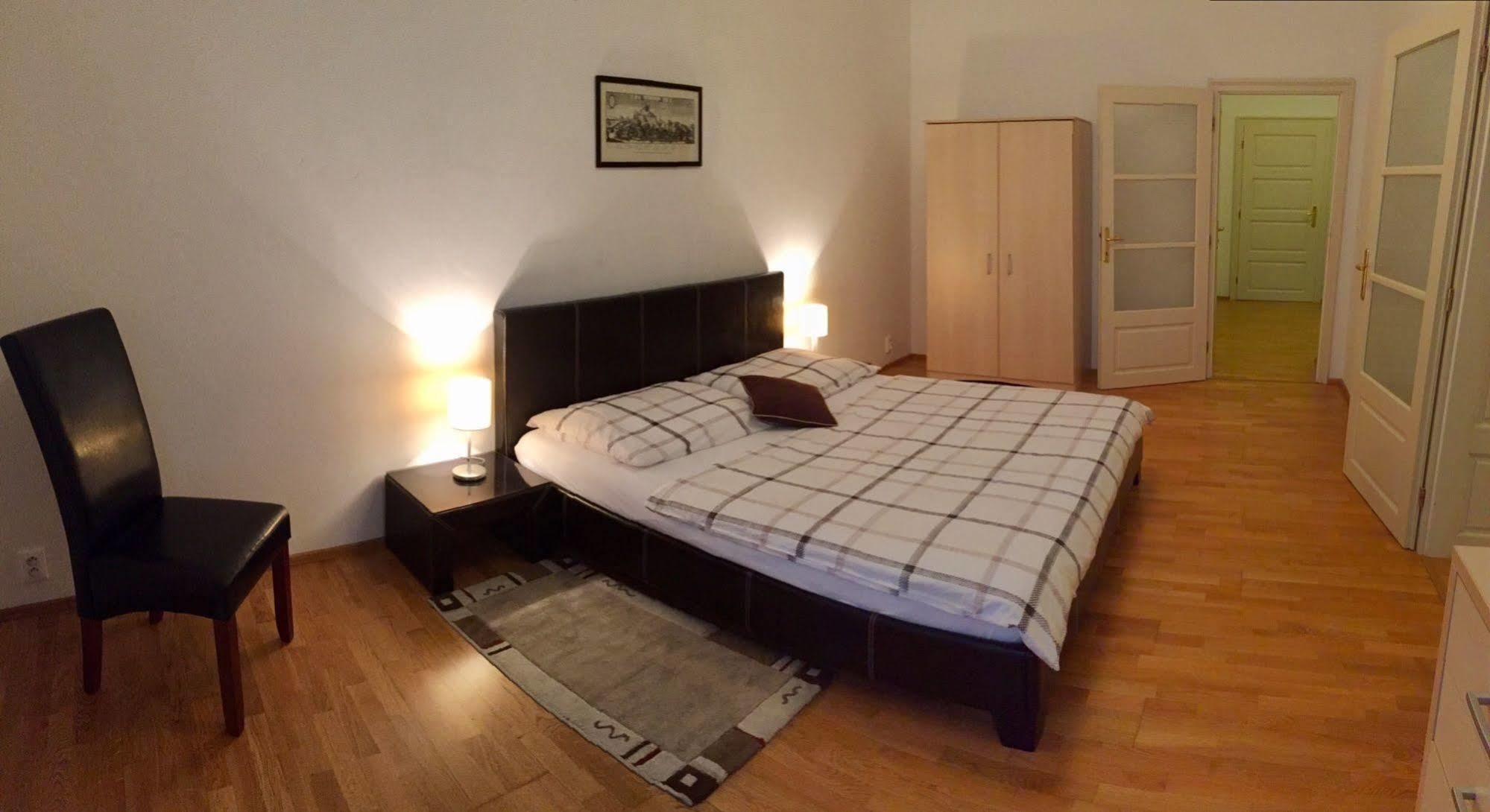 Central Apartmany Biela street Bratysława Zewnętrze zdjęcie