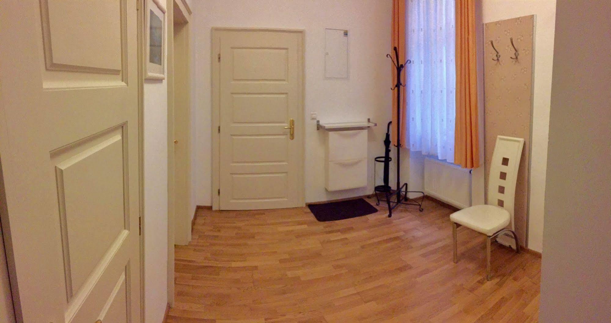 Central Apartmany Biela street Bratysława Zewnętrze zdjęcie